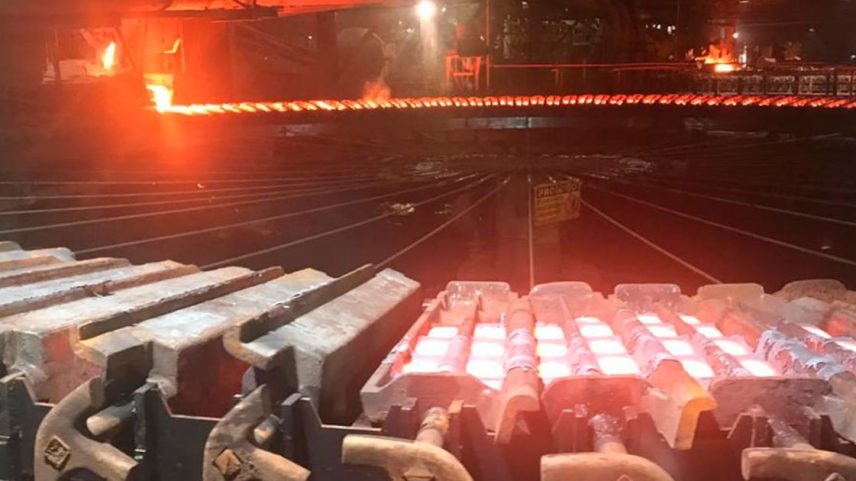 Linha de produção de ferro-gusa da CBF Indústria de Gusa situada em João Neiva (ES) (Foto: CBF/Divulgação)
