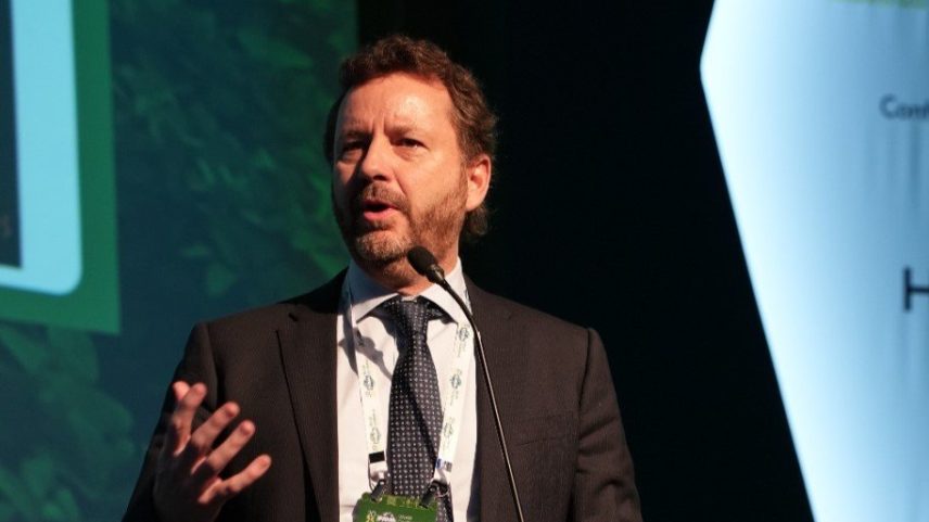 Marcos Fava Neves, diretor da Harven Agribusiness School, durante o Ifama World Conference 2025 (Foto: Divulgação)