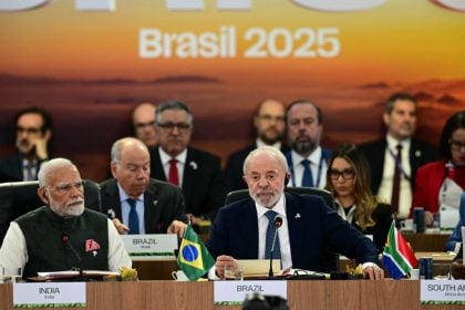 O presidente Lula em reunião de lideranças do Brics. (Foto: Pablo PORCIUNCULA / AFP)