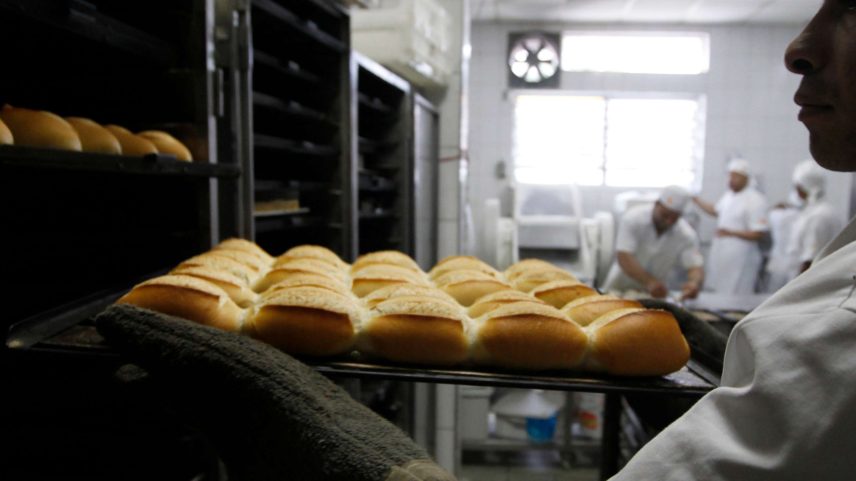 Padaria em São Paulo (Foto: Paulo Whitaker/Reuters)