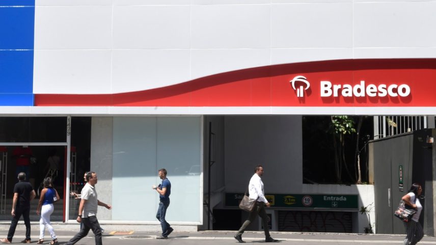 Agência do banco Bradesco na Avenida Paulista, em São Paulo - 22/01/2018 (Foto: Gustavo Luizon/VEJA.com)