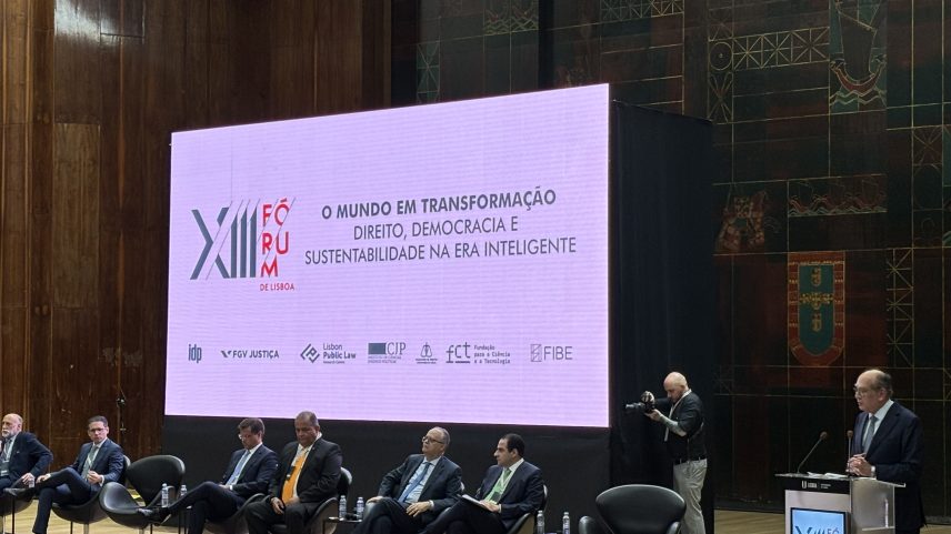 Ministro do STF Gilmar Mendes fala na mesa de abertura do XIII Fórum de Lisboa (Foto: Paulo Barros/InfoMoney)