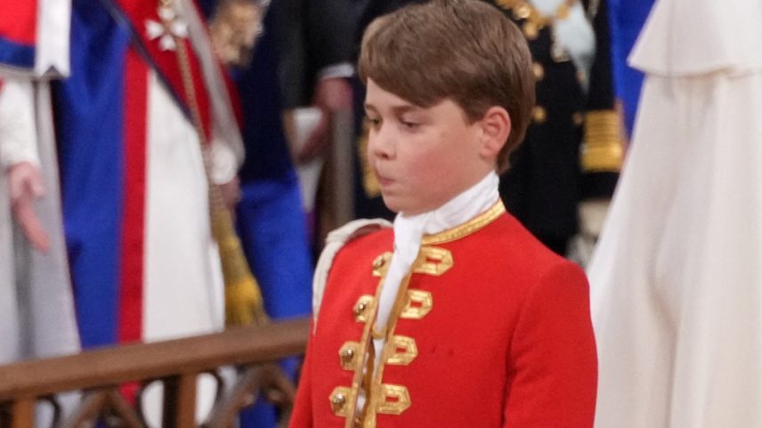 Príncipe George como Pajem na cerimônia de coroação do Rei Charles III (Foto: Victoria Jones/Pool via Reuters)