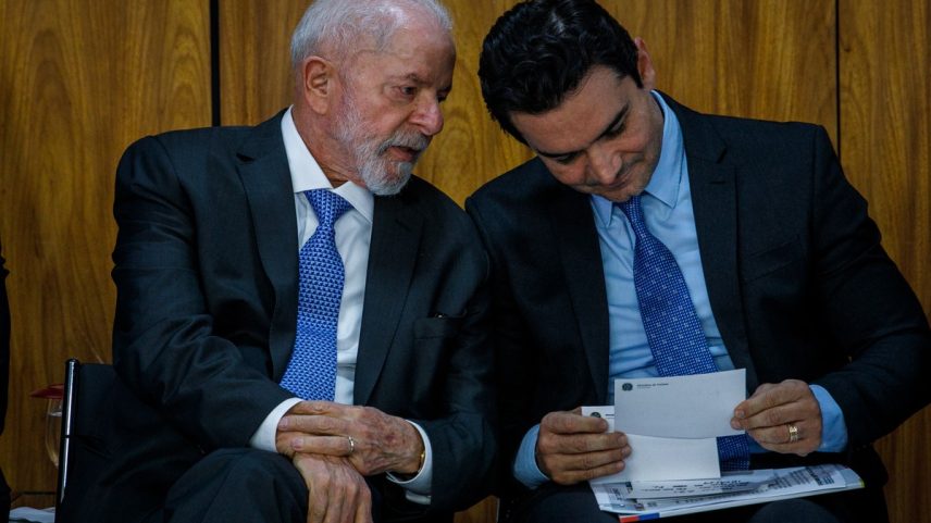 O presidente Lula e o ministro do Turismo, Celso Sabino (União Brasil) (Foto: Brenno Carvalho / Agência O Globo)
