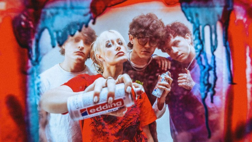 A banda britânica de rock South Arcade assinou com a Atlantic Records e lançou o novo single "Fear of Heights." (Foto: Reprodução)
