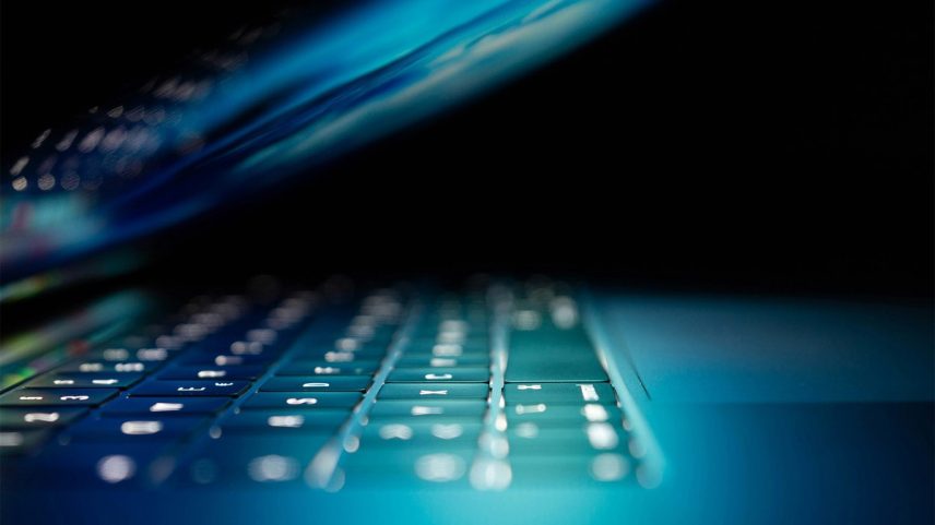 Polícia diz que prejuízo com ataque hacker pode superar R$ 1 bilhão e que mais bancos foram afetados (Foto: Philipp Katzenberger/Unsplash)