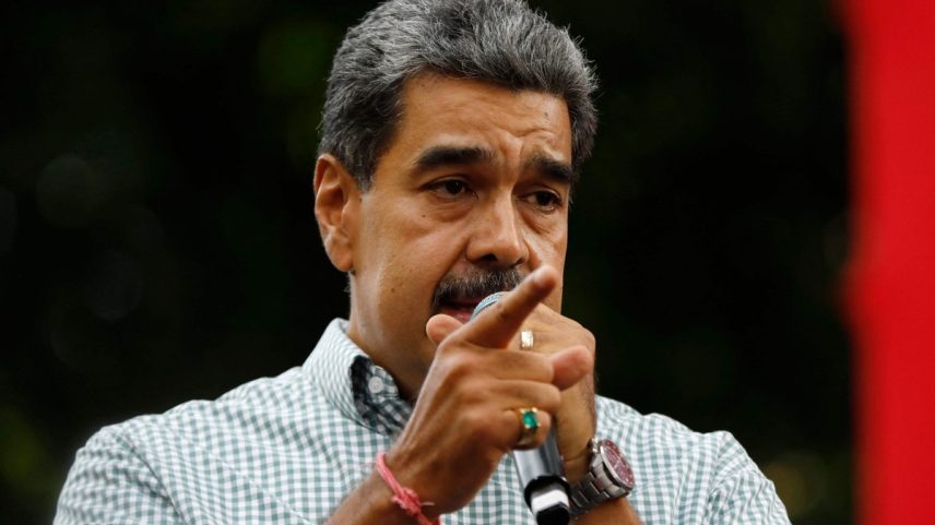 O ditador da Venezuela, Nicolás Maduro, durante comício em Caracas (Foto: Pedro Rances Mattey / AFP)