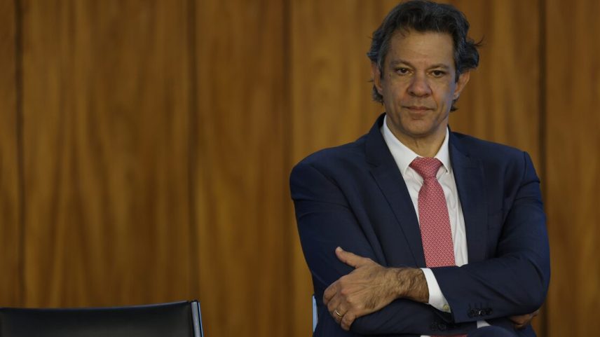 Ministro afirma que Fazenda considera constitucional decreto que aumentou o imposto, derrubado pelo Congresso (Foto: Wilton Junior/Estadão)