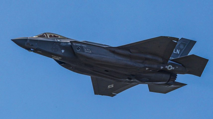 Caça F-35, da americana Lockheed Martin: supersônico de guerra invisível a radares (Foto: Nicolas Economou/NurPhoto/Getty Images)