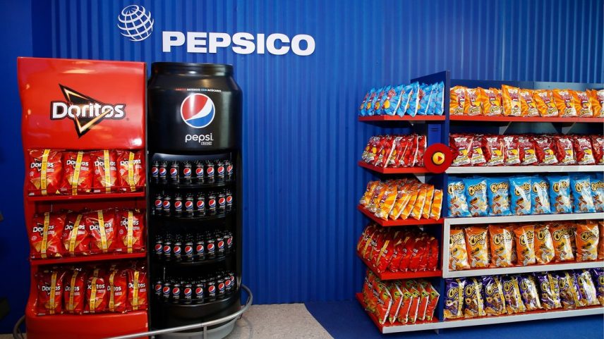 Expositor da Pepsico, com latas de Pepsi, biscoito Doritos, Cheetos e Ruffles (Foto: Divulgação / Pepsico)