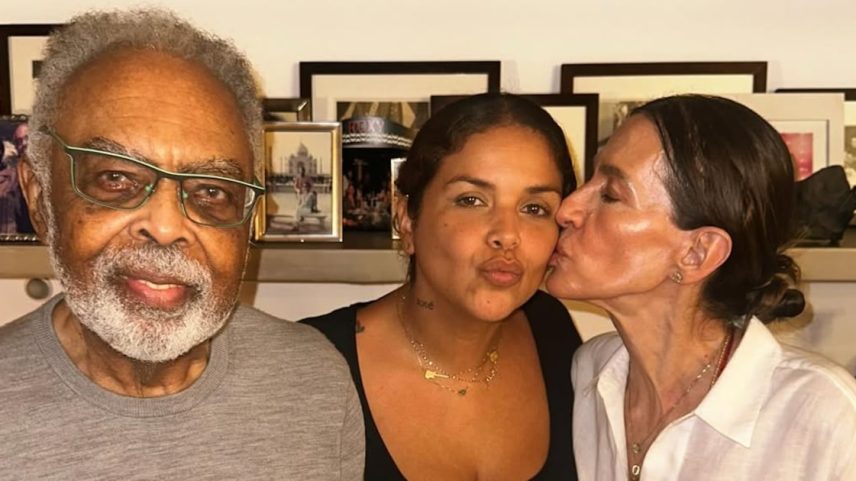 Jude Paulla, uma das amigas mais próximas de Preta Gil, recebe o carinho de Gilberto Gil e Flora Gil (Foto: @judepaulla via Instagram)