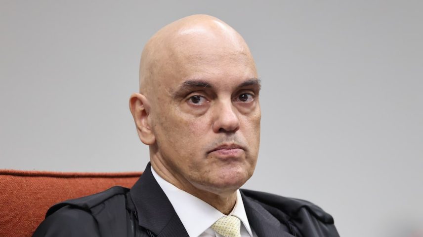 Interlocutores do ministro Alexandre de Moraes afirmam que ele prefere tentar um acordo com o governo e o Congresso sobre o IOF antes de julgar as ações (Foto: TON MOLINA /STF)