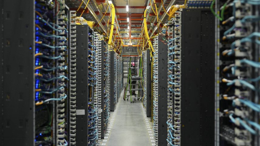 Data center da AWS (Amazon Web Services) em Indiana, nos EUA - AJ Mast - 3.jun.25/The New York Times (Foto: AJ Mast - 3.jun.25/The New York Times)