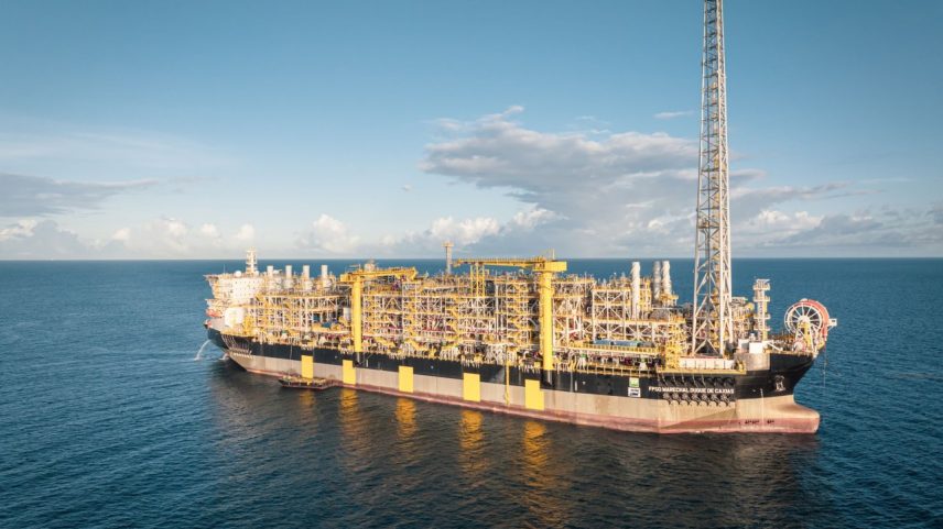 Unidade de processamento e produção de gás e petróleo FPSO Marechal Duque de Caxias da Petrobras (Foto: Petrobras/Divulgação)