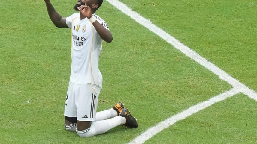 Antonio Rüdiger, do Real Madrid, celebra vitória sobre a Juventus nas quartas de final do Mundial de Clubes (Foto: Marta Lavandier/AP)