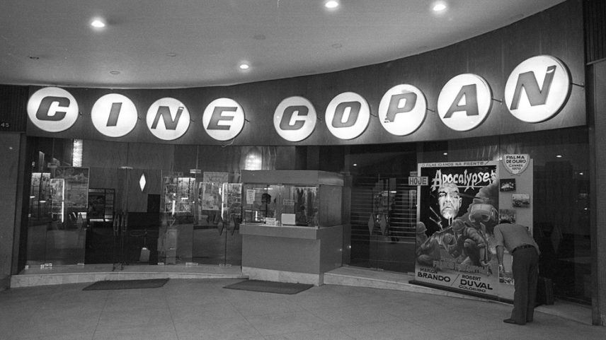 Fachada da entrada e bilheteria do Cine Copan, instalado dentro do Edifício Copan, ícone do arquiteto Oscar Niemeyer, na região da República, na região central de São Paulo. (Foto: Estadão Conteúdo)