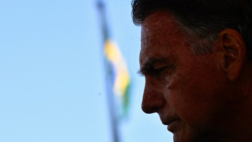 Jair Bolsonaro (18/07/2025) (Foto: Mateus Bonomi/AFP)