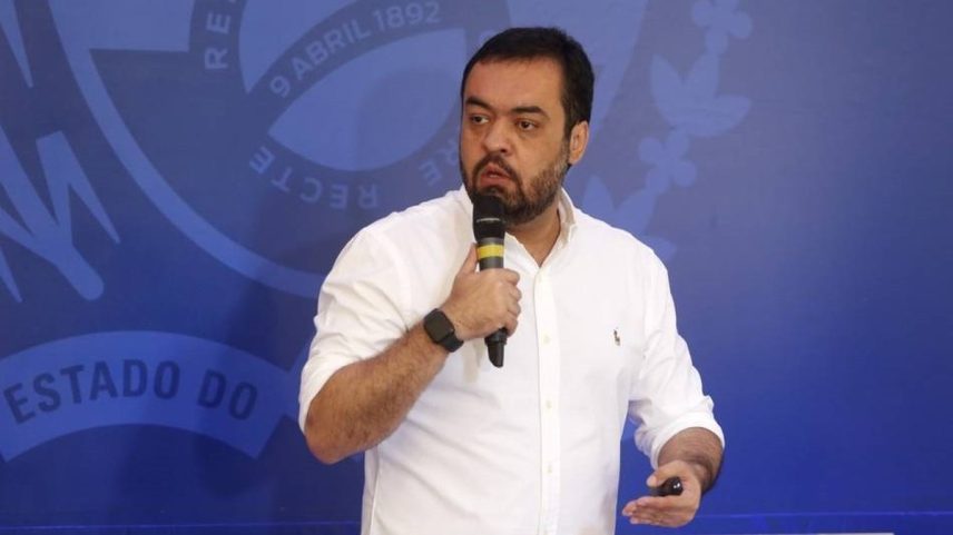 Jogo político: na reta final de governo mal avaliado, Cláudio Castro perde marqueteiro e chefe de gabinete ameaça sair (Foto: Reprodução)