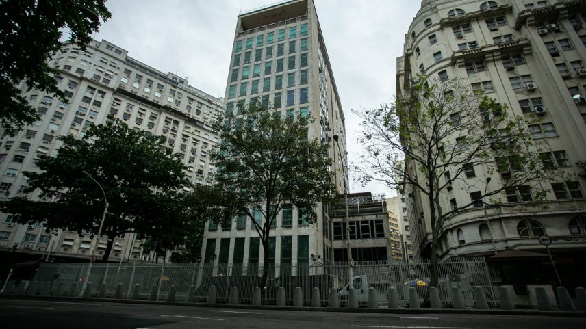 O atual prédio do Consulado americano, no Centro do Rio (Foto: Hermes de Paula / Agência O Globo)