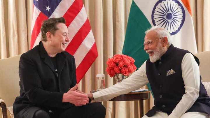 Elon Musk se encontra com o Primeiro-Ministro indiano Narendra Modi na Blair House em Washington DC, EUA, em 13 de fevereiro de 2025. (Foto: Anadolu | Anadolu | Getty Images)