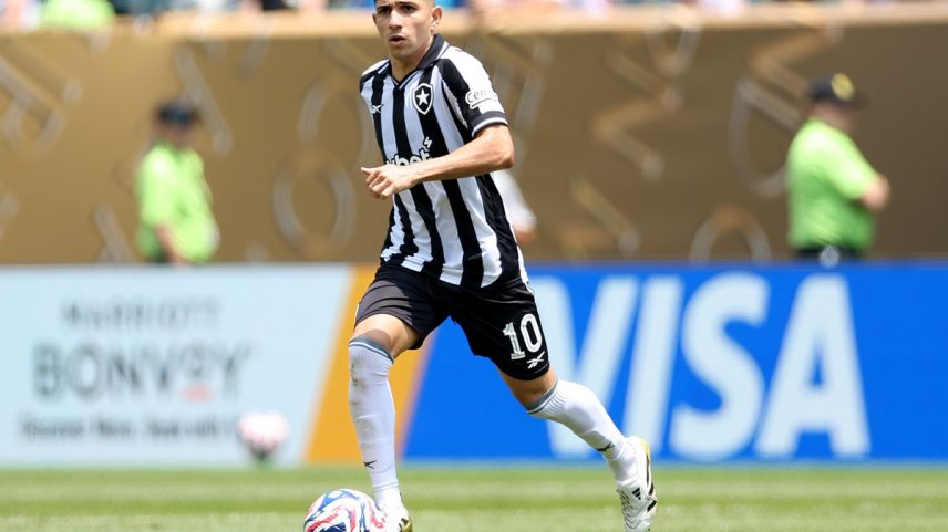 Savarino foi criticado pelas atuações na Copa do Mundo de Clubes (Foto: Vítor Silva)