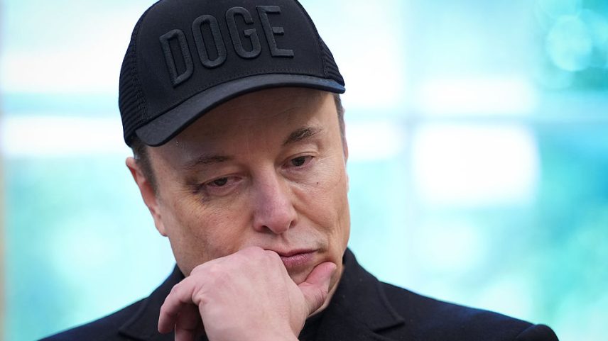 Previsões catastróficas: Musk acha que aumento da dívida pode acabar com os Estados Unidos; Trump está bem mais confiante (Foto: Kevin Dietsch/Getty Images)