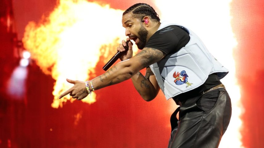 Drake encerrou sua participação no Wireless Festival com uma homenagem ao Caribe e à África. (Foto: Reprodução)