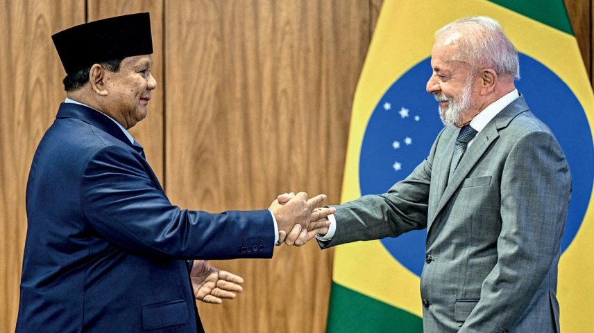 Os presidentes Prabowo Subianto, da Indonésia, e Lula, do Brasil: países avançam em negócios no agro (Foto: Evaristo Sa/AFP/Getty Images)