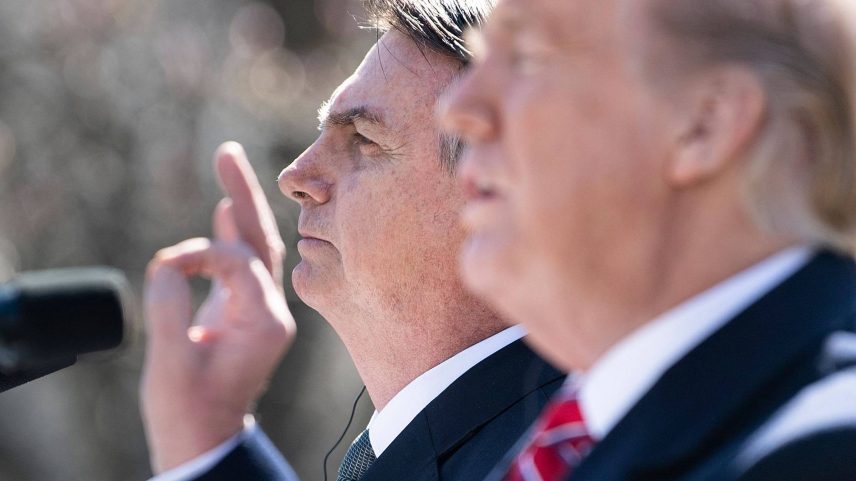 Jair Bolsonaro e Donald Trump em imagem de 2019 (Foto: Brendan Smialowski - 19.mar.2019/AFP)