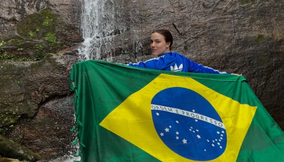 Alice Wegmann se manifesta sobre tornozeleira em Bolsonaro (Foto: Reprodução)