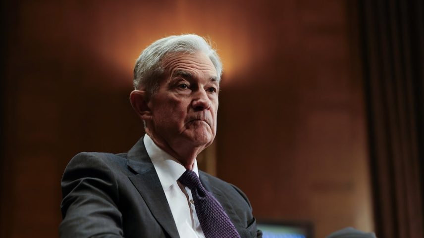 Jerome Powell, atual presidente do Fed, foi nomeado para o conselho pelo ex-presidente Barack Obama e promovido a presidente por Trump. (Foto: Kent Nishimura/Get/Kent Nishimura)