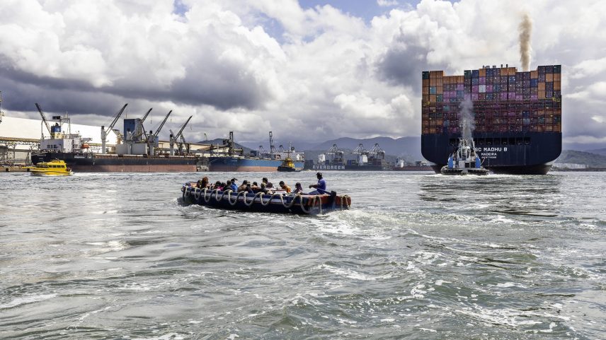 Gestão independente de canal de acesso ao porto de Santos (SP) prevê concessão de 25 anos e manutenção constante de profundidade, para receber embarcações ainda maiores (Foto: Eduardo Knapp 22.mar.2025/Folhapress)