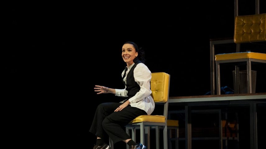 Débora Falabella em 'Prima Facie': foi a maior apresentação da atriz com a peça desde a estreia (Foto: Annelize Tozetto)