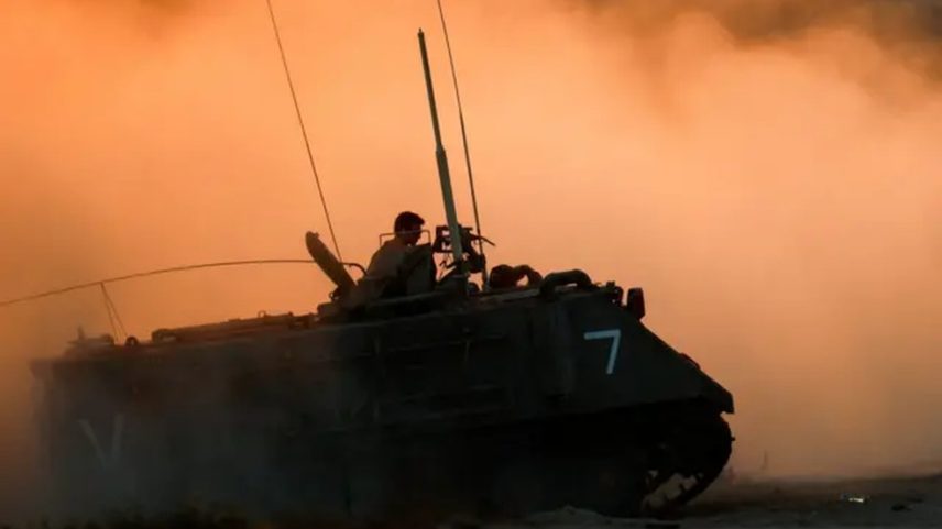 Pelo menos 23 pessoas foram mortas somente no domingo, informou a agência de defesa civil de Gaza, administrada pelo Hamas, a veículos de comunicação. (Foto: Reuters)