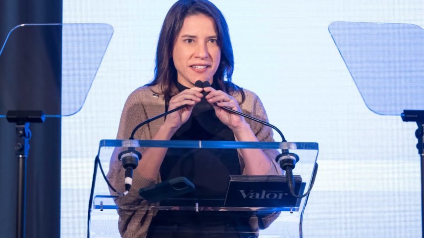Raquel Lyra: contratos suspensos no TCE, mas com recurso adiante (Foto: Willian Volcov/Valor)