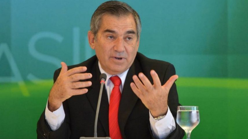 Gilberto Carvalho, secretário nacional de Economia Popular e Solidária do Ministério do Trabalho e Emprego (Foto: Infoglobo)
