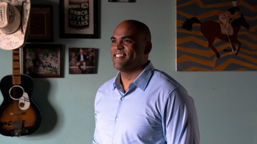 Colin Allred em Fort Worth, Texas, em outubro de 2024. (Foto: The Washington Post/Getty Images)