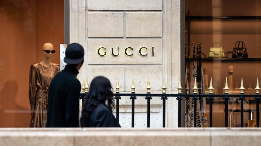 Marcas renomadas como Coach, Gucci e Audemars Piguet expandiram sua presença no mercado de luxo local. (Foto: Benjamin Girette/Bloomberg)