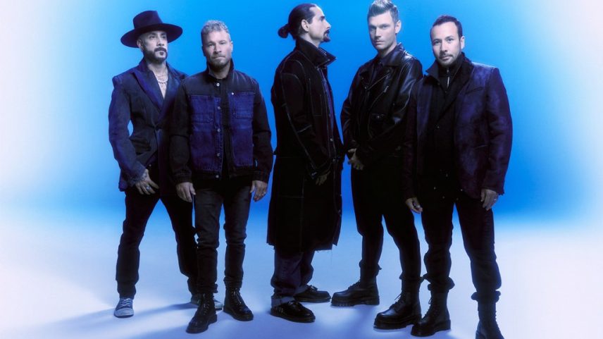 AJ McLean, junto com a equipe criativa do grupo, revela como montaram o primeiro show pop do local. (Foto: Reprodução)
