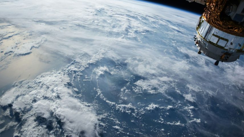 Mudança na duração dos dias na casa dos milissegundos, causada por uma leve aceleração na velocidade de rotação da Terra, não será sentida pelos terráqueos (Foto: Nasa)