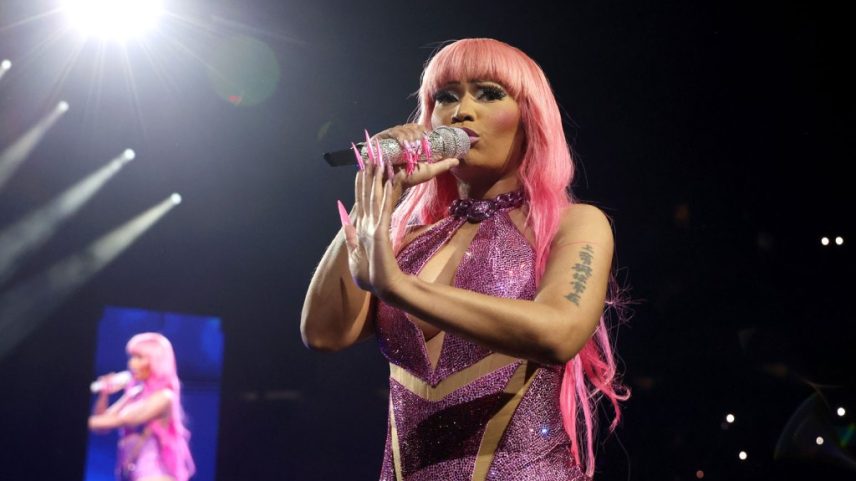 Nicki Minaj continuou a provocar SZA com novas alegações sobre seu trabalho com Drake e Beyoncé em meio à rivalidade entre as duas mulheres. (Foto: Reprodução)