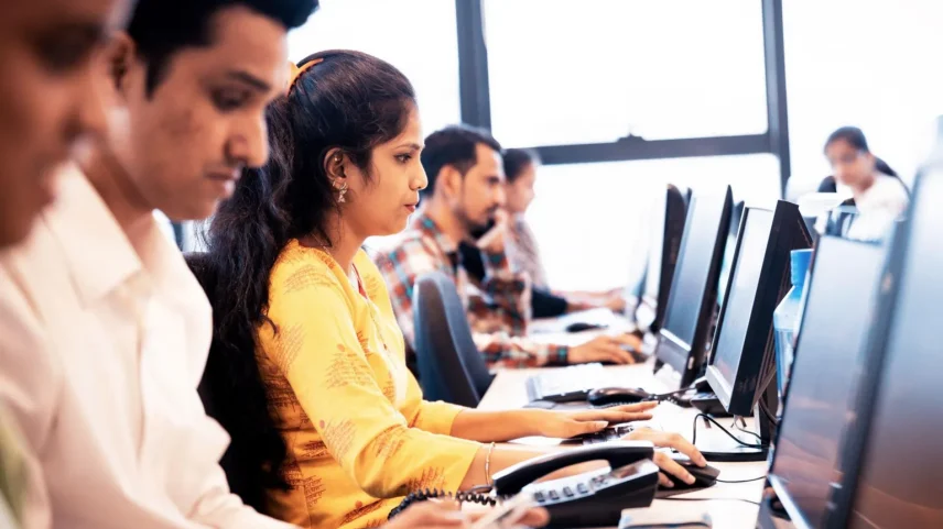 Empresas como a TCS dependem de mão de obra qualificada e barata para produzir software para clientes globais a baixos custos (Foto: Getty Images)