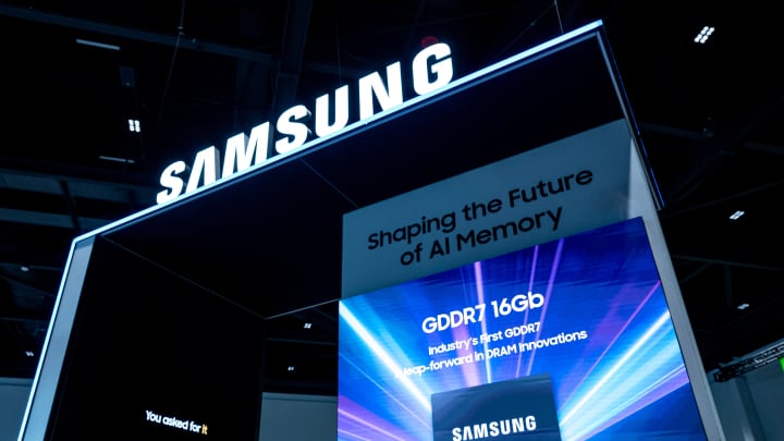 Sinalização da Samsung durante a Conferência de Tecnologia de GPU da Nvidia (GTC) em San Jose, Califórnia, EUA, na quinta-feira, 20 de março de 2025. (Foto: David Paul Morris | Bloomberg | Getty Images)