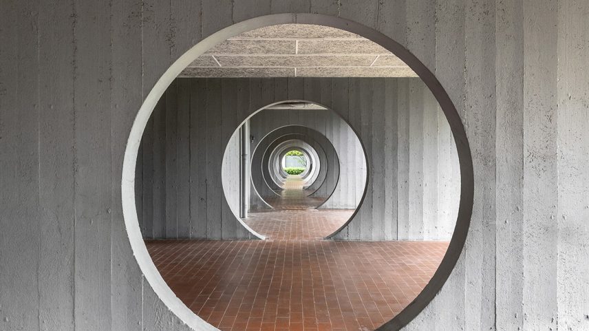 Edificio residenziale Sarzana, em fotografia de Roberto Conte, exposta em mostra no Rio de Janeiro (Foto: Divulgação/Roberto Conte)