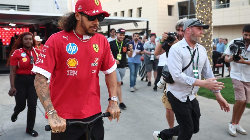 O britânico Lewis Hamilton é piloto da Ferrari (Foto: Fadel Senna/AFP)