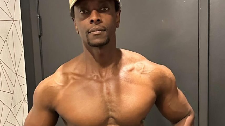 Edi Gathegi vive o Senhor Incrível em 'Superman' (Foto: Reprodução/Instagram)
