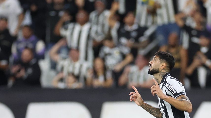 Barboza amplia placar do Botafogo contra Bragantino pela Copa do Brasil (Foto: Vitor Silva/Botafogo)