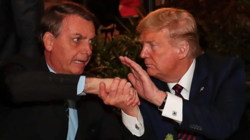 Jair Bolsonaro e Donald Trump: Centrão subiu no muro por causa do americano, mas... (Foto: Reprodução)