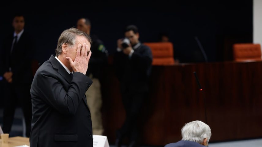 O ex-presidente da República Jair Messias Bolsonaro durante depoimento ao ministro Alexandre de Moraes. (Foto: WILTON JUNIOR)