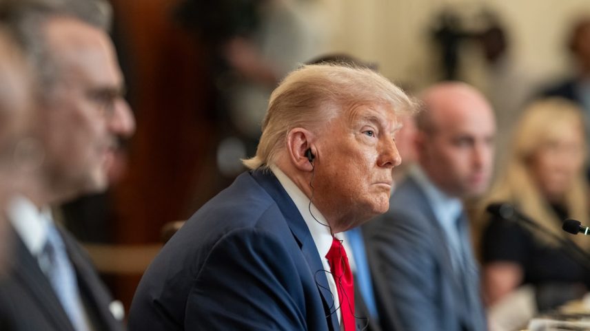 O presidente dos EUA Donald Trump é alvo de críticas nas redes (Foto: Daniel Torok/White House)